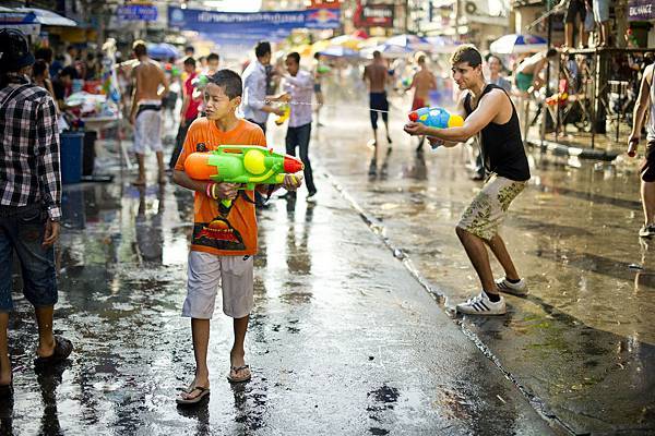 songkran_festival_2010_006