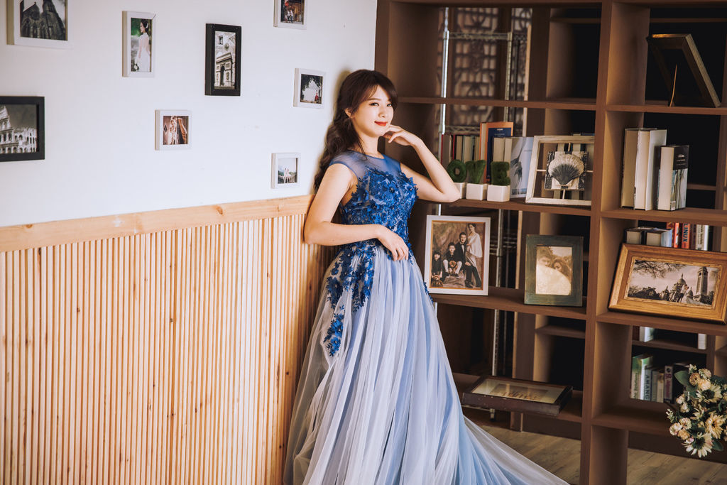 婚紗工作室-新北板橋店：(02) 8964-5999 新北市板橋區重慶路1號5樓 (近府中捷運站1號出口 : 仁愛眼鏡%2F特香齋樓上)