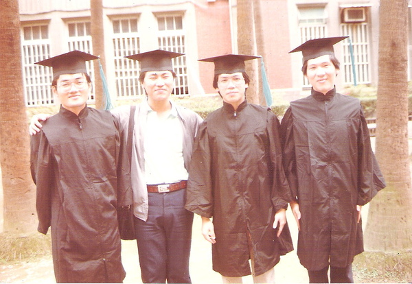 學士照.jpg