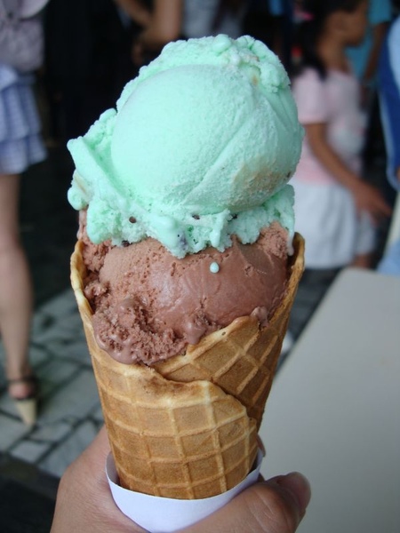薄荷巧克力冰淇淋