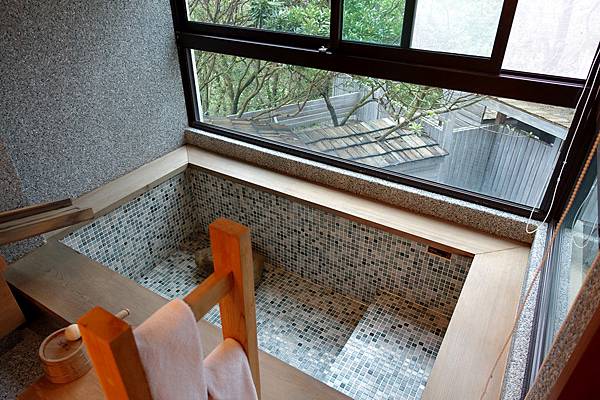 陽明山 出霧溫泉 Tsuwu Hot Spring