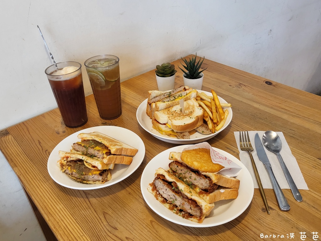 【桃園中壢美食】中原大學早午餐「豪秋吐司HowChou」炸漢