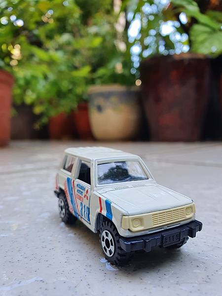 TOMICA 69 MITSUBISHI MOTORS PAJERO RALLY ART