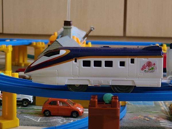 PLARAIL S-09 E3系新幹線 Tsubasa 2000番代(連結仕樣)