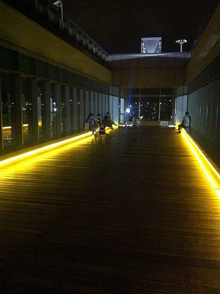 image043.jpg image043.jpg