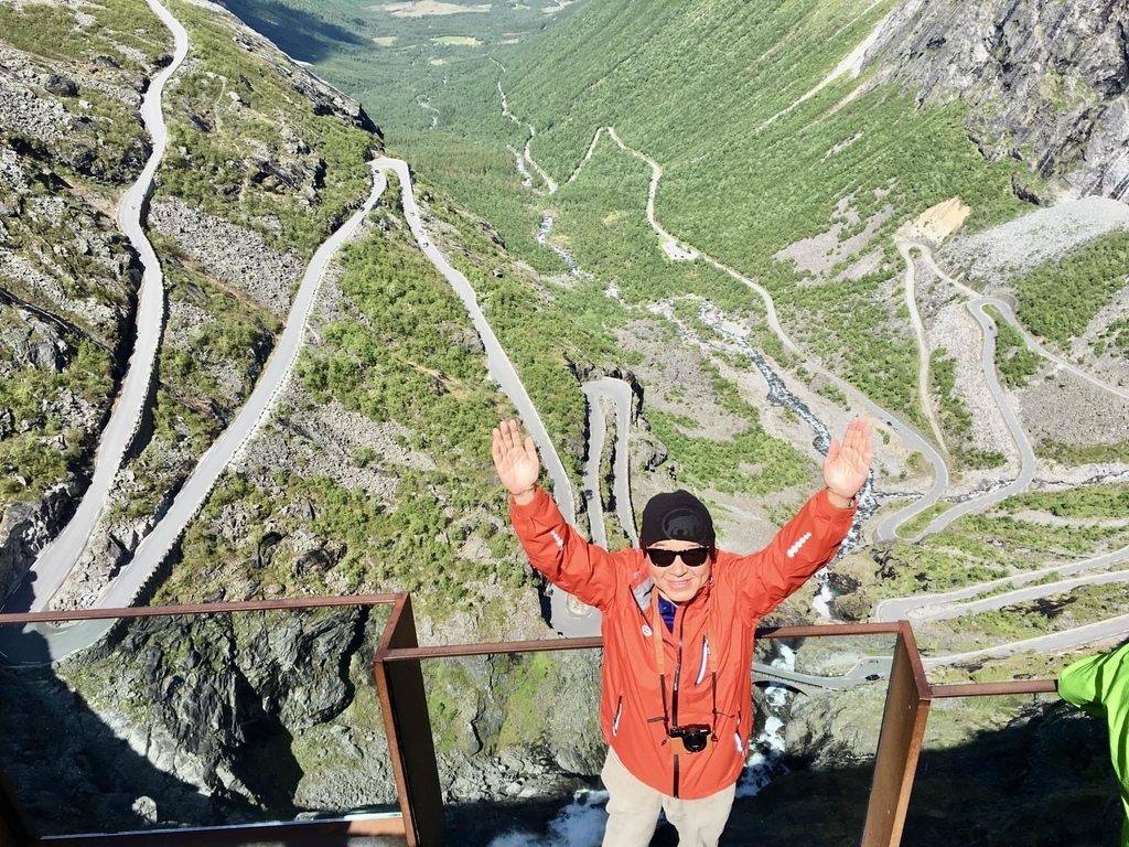 Bruce(1).jpg Bruce(1).jpg