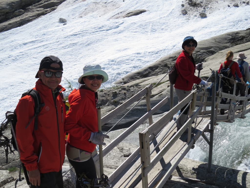 IMG_6872.jpg IMG_6872.jpg