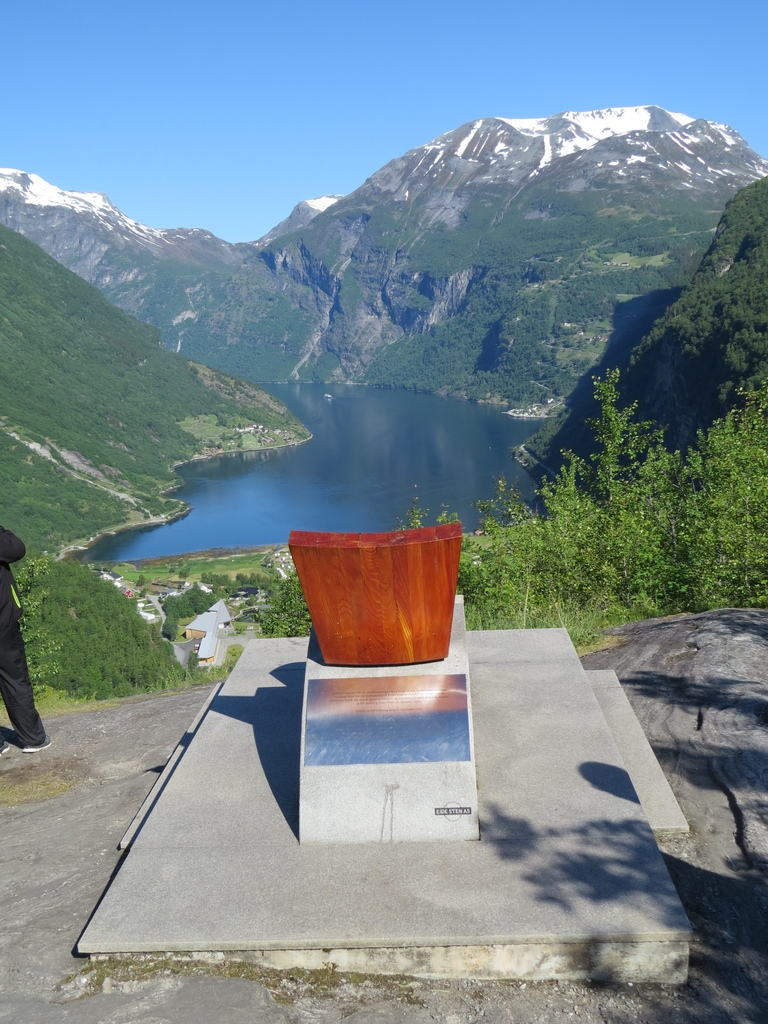 IMG_7298.jpg IMG_7298.jpg