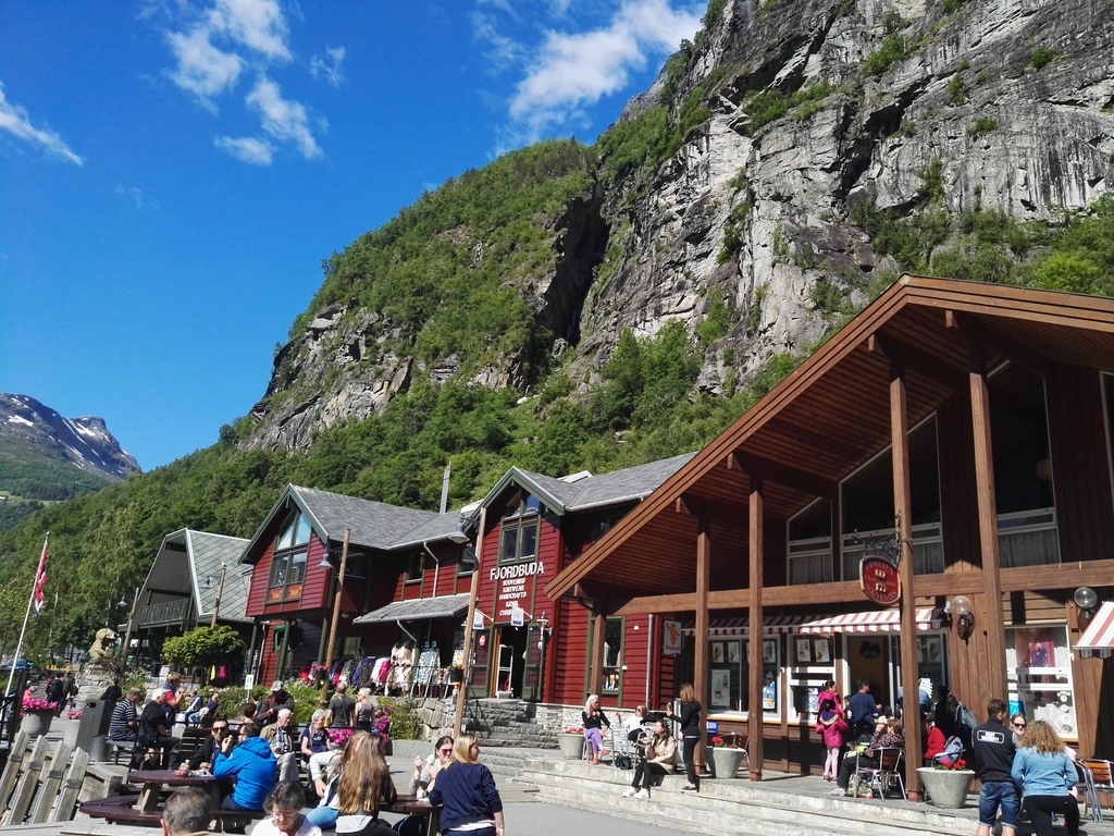 IMG_20160610_151437.jpg IMG_20160610_151437.jpg