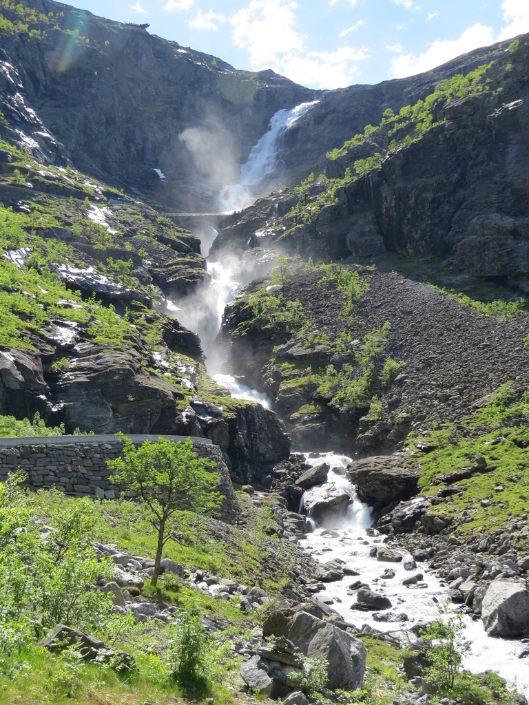 Stigfossen waterfall_Norway_BHsiung2016 (7).jpg