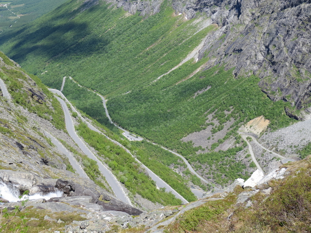 The Trolls Path Viewpoint_Norway_BHsiung2016.jpg