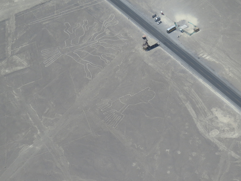 Nazca Line_TreeHands_Barry Hsiung2017.jpg Nazca Line_TreeHands_Barry Hsiung2017.jpg
