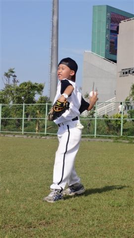 巨猿-內野守備不漏接 (12).JPG