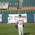 黑熊vs浣熊 (2).JPG