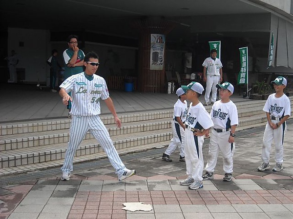 雁風哥哥來教跑壘囉-棕熊 (14).jpg