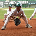08.03大熊-內野守備無人能敵- (8).JPG