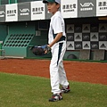 08.03大熊-內野守備無人能敵- (31).JPG