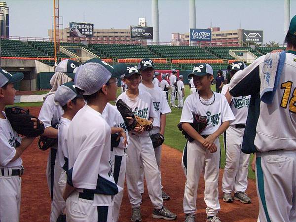 08.03小熊-內野守備無人能敵 (11).JPG