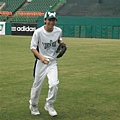 小熊-外野飛球交給我 (1).jpg