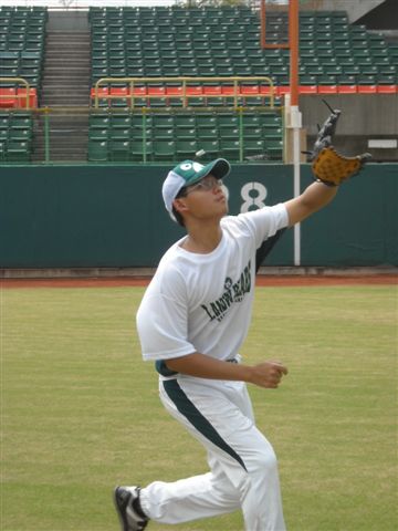 貓熊-外野飛球交給我 (18).jpg
