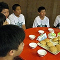 2浣熊 - 享用美味餐點 (2).JPG