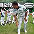 貓熊-銪顯哥哥敎跑壘 (1).JPG