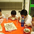 貓熊寶寶在吃飯囉 (15).JPG