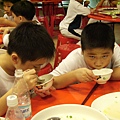 貓熊寶寶在吃飯囉 (26).JPG