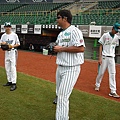 少鈞哥哥來教內野囉 (14).jpg