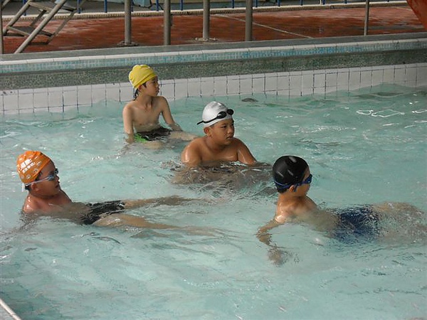 去澄清湖青年活動中心游泳 (43).jpg