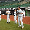 少鈞哥哥來教內野囉 (24).jpg