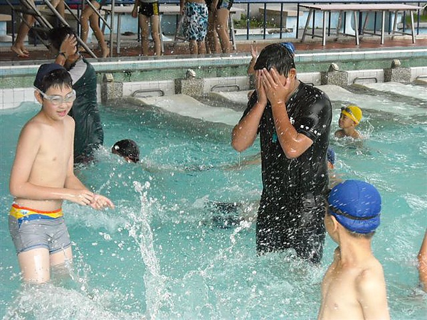 去澄清湖青年活動中心游泳 (36).jpg