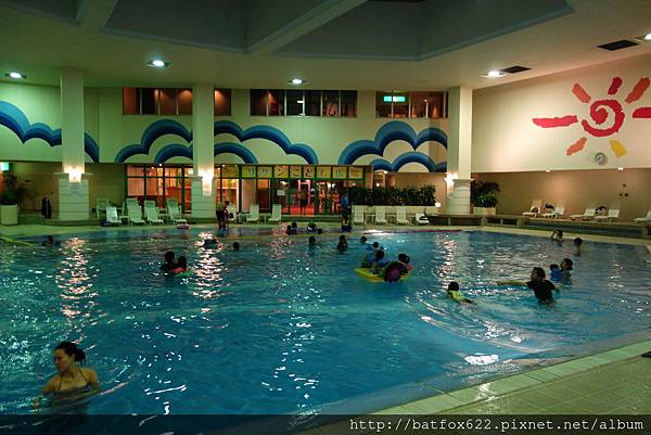 麗山飯店游泳