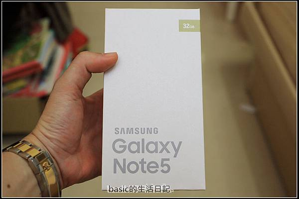 Galaxy Note5琉光金精緻開箱(大量照片).. 