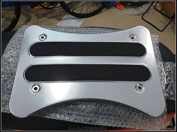 很有愛的台東Gogoro 2 plus改裝第四彈-鋁合金服貼版腳踏墊 @basic的生活日記 nEO_IMG_20180913_183542
