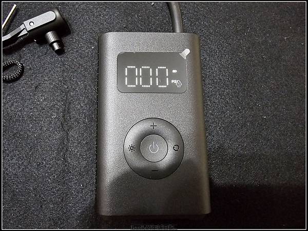 小米打氣機2開箱使用分享(轉接頭,打氣更快) @basic的生活日記 /tmp/phpYRR3RM