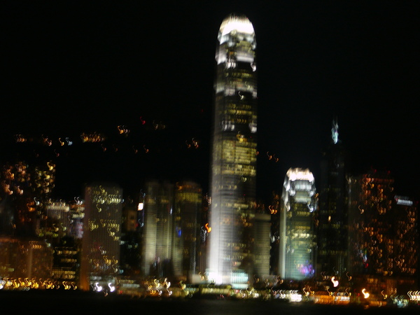 維多利亞港的夜景