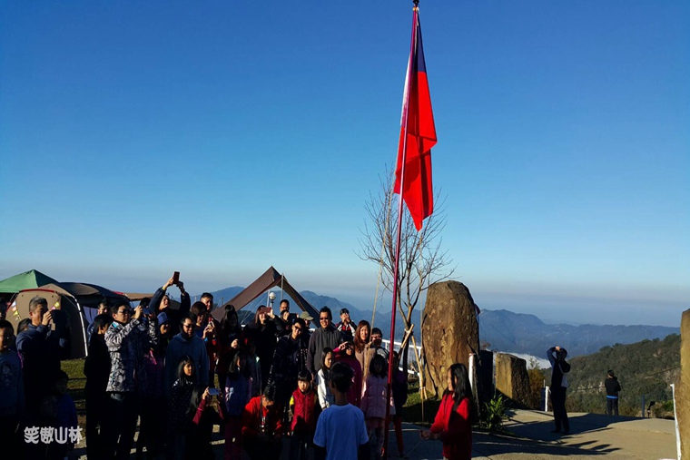 DSC05905 志工拍的 (1).jpg DSC05905 志工拍的 (1).jpg