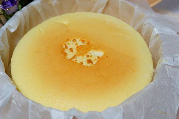 團購美食-濃郁的大理石重乳酪和原味輕乳酪[ 起司工坊 ]