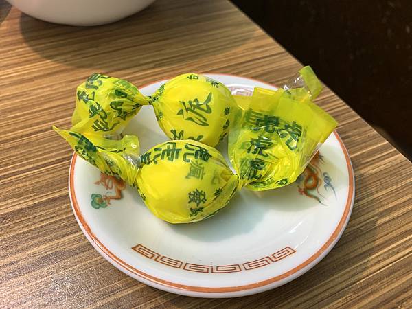 詹記麻辣火鍋【新北新莊總店】在難排都要吃的老名店麻辣火鍋，無