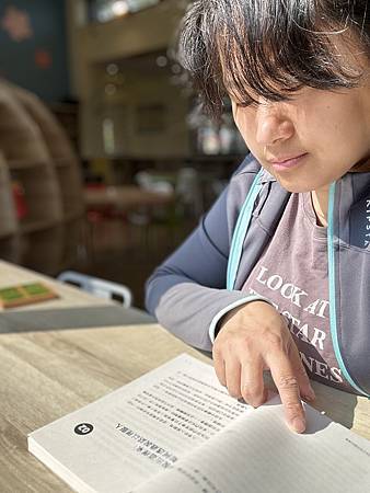 王勝忠老師的說話課：帶領孩子說得更好、更有自信