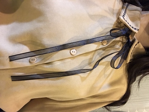 領刺繡襯衫2.jpg 領刺繡襯衫2.jpg