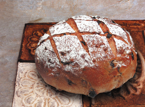 Walnut and Dried Longan Bread 頂級酒釀桂圓