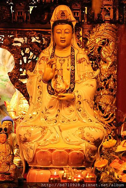 基隆慶安宮觀音佛祖聖像