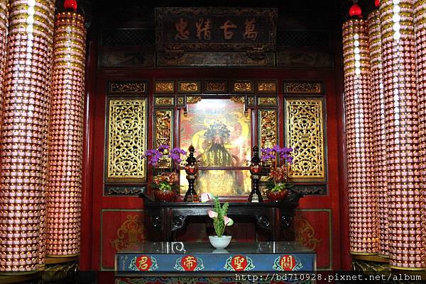 龍山寺「關聖帝君殿」，奉祀：關聖帝君