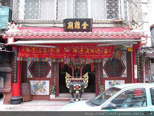 台北金雞廟廟貌