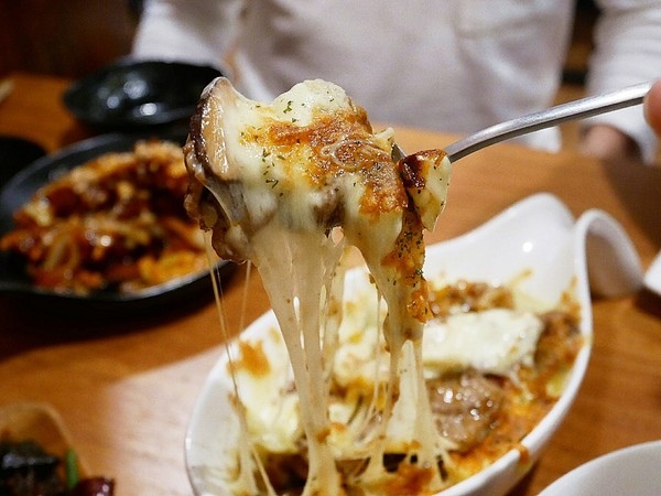 福芳酒食-嘉義熱炒餐廳推薦，餐點選擇超豐富，烤、炸、煎、炒一