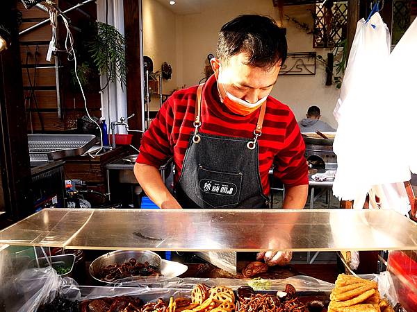 人生辣舖頭-彰化鹿港麻辣冷滷味，香麻入味不死鹹，40種食材超