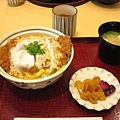 IMG_4711 我點的豬排親子丼.JPG