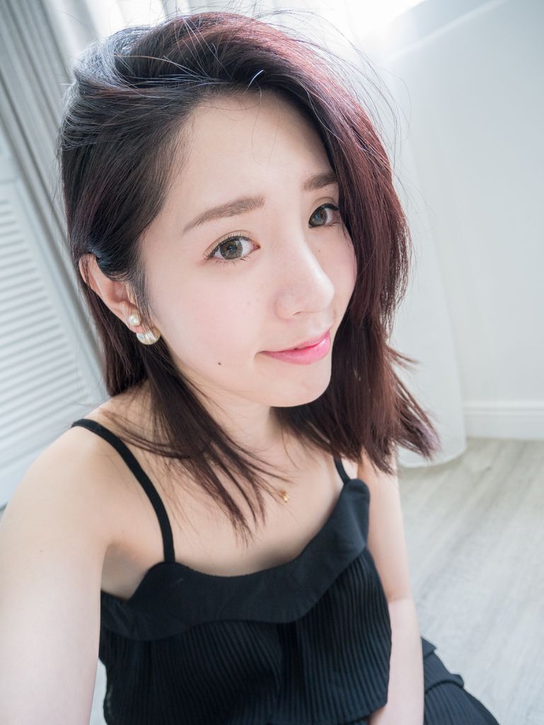 ? 彩妝 ? YOURHEART修容遮瑕一次到位。3分鐘小臉術大公開!!!! P1040234.jpg